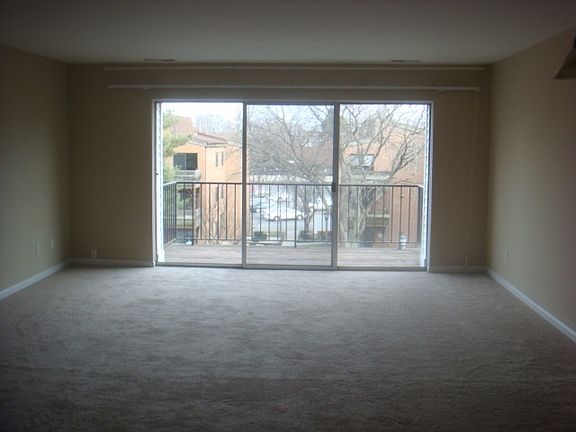 2nd image of 820 Lincolnway W APT 312