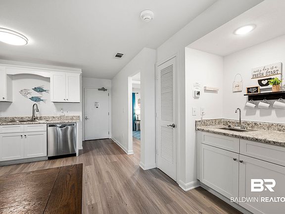 5th image of 400 Plantation Rd #4409