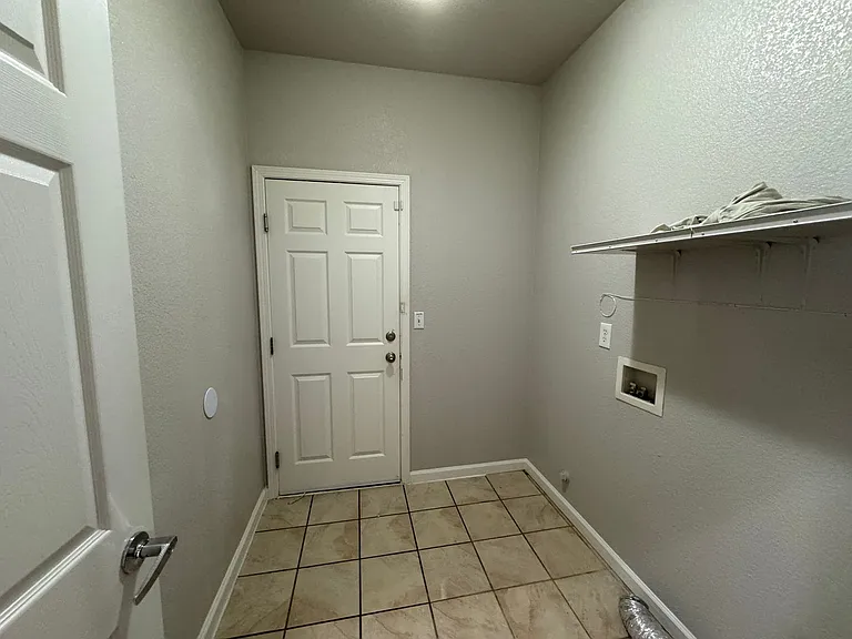 3020 McCook Way — Photo 34
