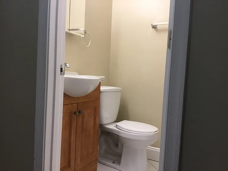3220 Wisconsin Ave NW — Photo 21