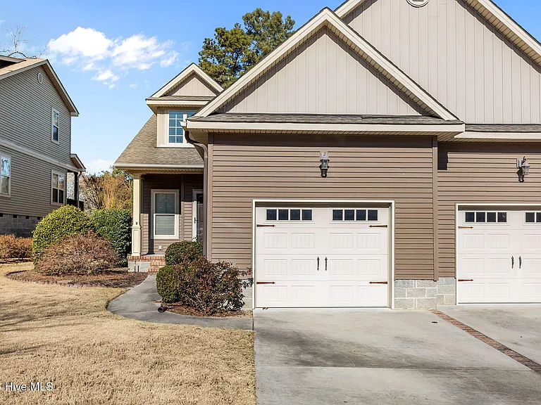58 Cypress Cir — Photo 4