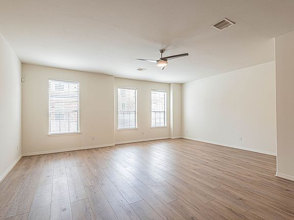 3rd image of 8117 Silverton Creek Ln