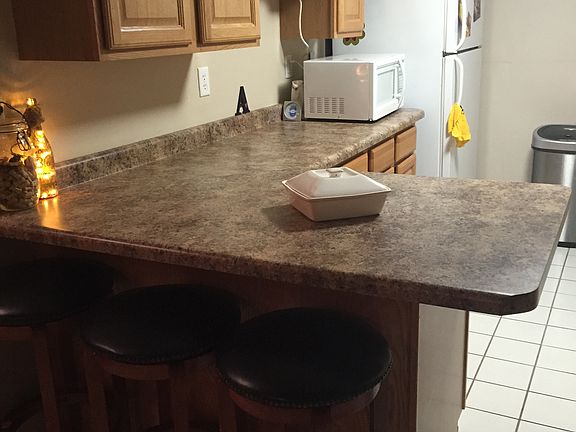 LL kitchen pic 1