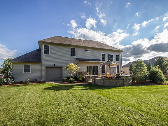 3rd image of 2200 Hunting Valley Ln