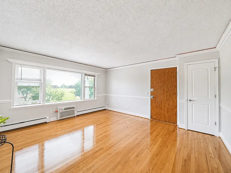 4940 N Leonard Dr #3B — Photo 6