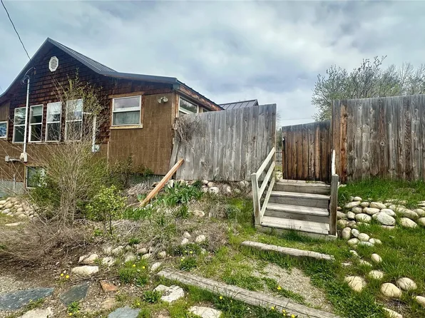 400 Bluff Street, Winthrop, WA 98862