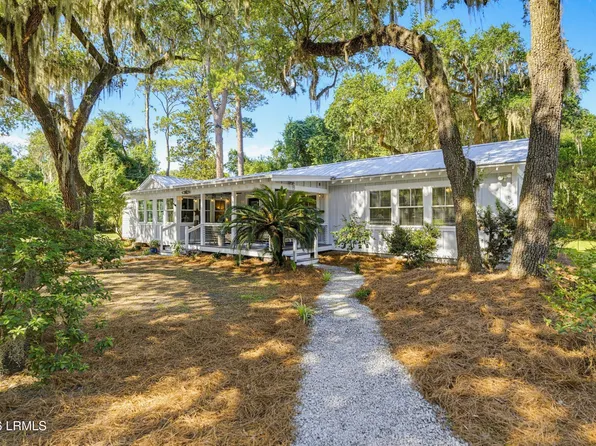 16 Verdier Bluff Road, Beaufort, SC 29902