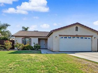 1211 Engelberg Dr, Bakersfield, CA 93307