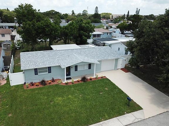 3rd image of 9315 Saint Regis Ln