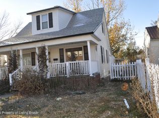 209 3rd Ave W, Lemmon, SD 57638