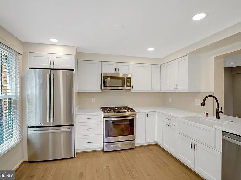 6063 Hydrangea Dr — Photo 6
