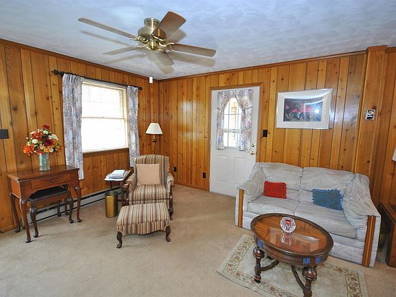 3rd image of 130 Andrews Dr