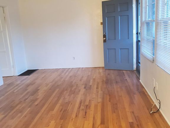 2nd image of 4062 1/2 Hamilton St