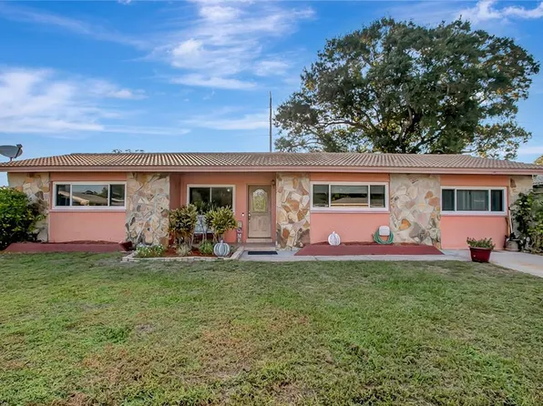 1482 Canterbury Dr, Clearwater, FL 33756