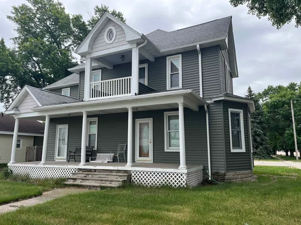 104 E Nebraska St, Pierce, NE 68767