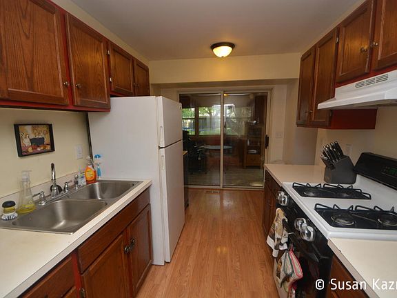 2nd image of 612 Ferndale Ave NW