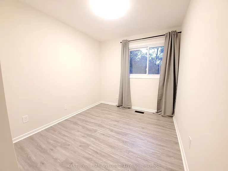 45 Bayview Dr — Photo 18