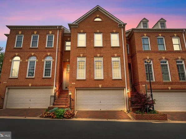 721 Hawkins Way, Alexandria, VA 22314