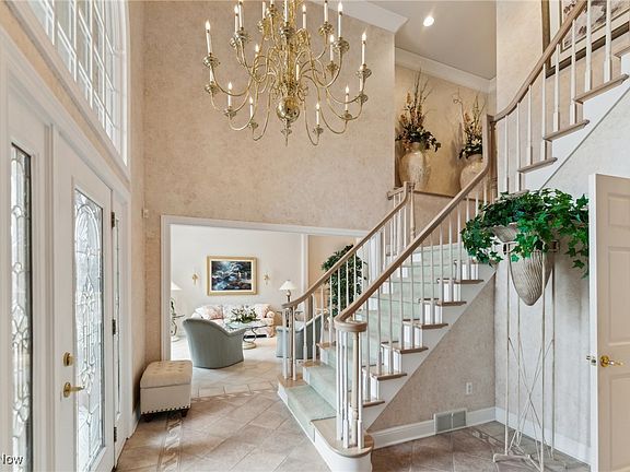 2nd image of 8592 Shady Glen Trl