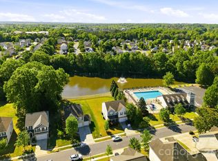 14227 Lake Crossing Dr, Charlotte, NC 28278