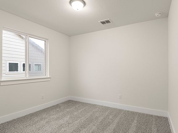 29_Bedroom3