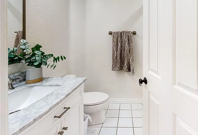 15464 Borges Dr — Photo 58