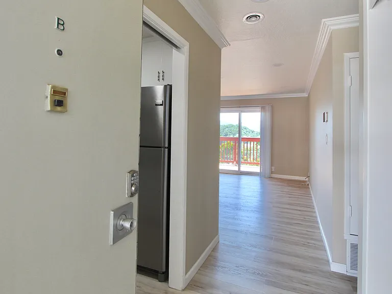 26 Circle Dr #B — Photo 5