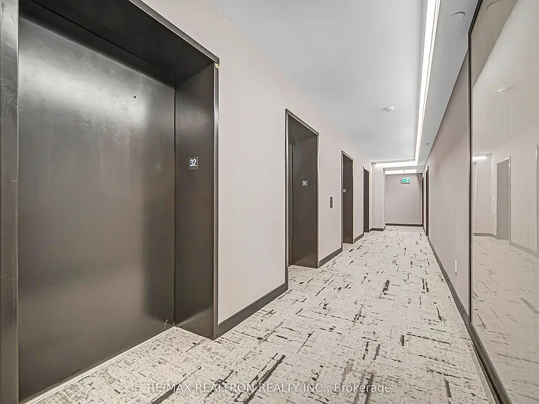 609 Sherbourne St #3201 — Photo 3