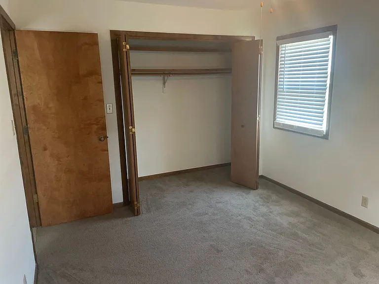 2940 Leeway Dr — Photo 20