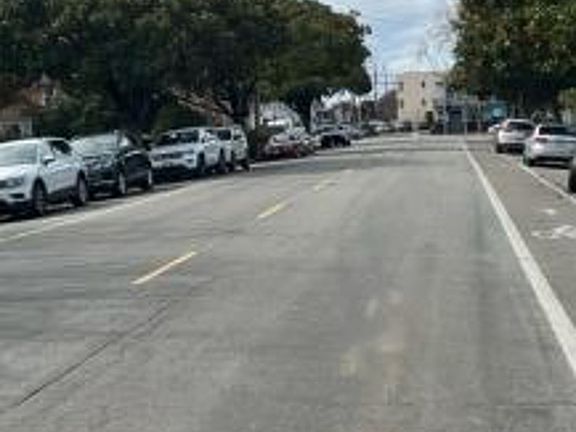 Exterior Neighborhood (street photo)