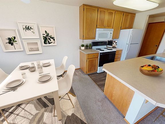 3rd image of 7201 6th Ave NE APT 203