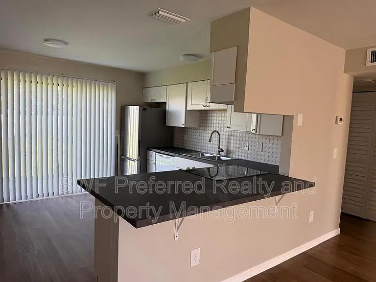 4613 Skyline Blvd #2 — Photo 4