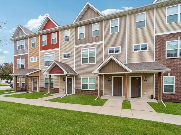 9120 Greenspire Dr Unit 110, West Des Moines, IA 50266