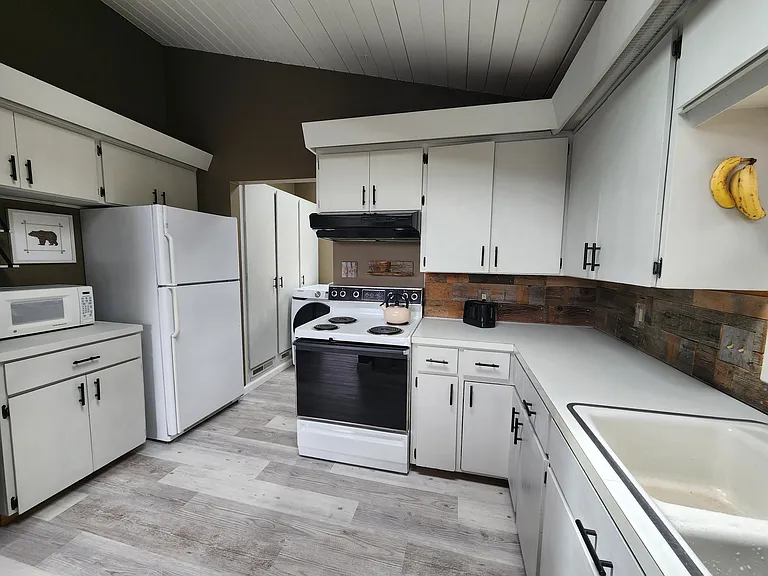 2090 Marys Lake Rd — Photo 7