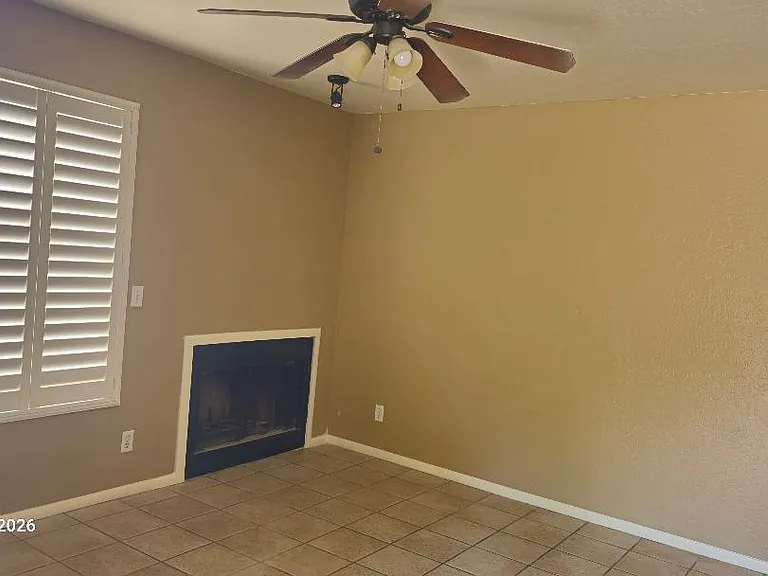 5146 E Oak St #109 — Photo 3