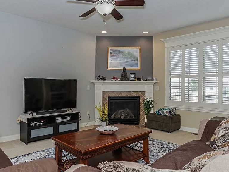 1031 Homestead Dr — Photo 4