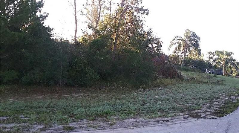 2nd image of 1906 Gatewood Dr