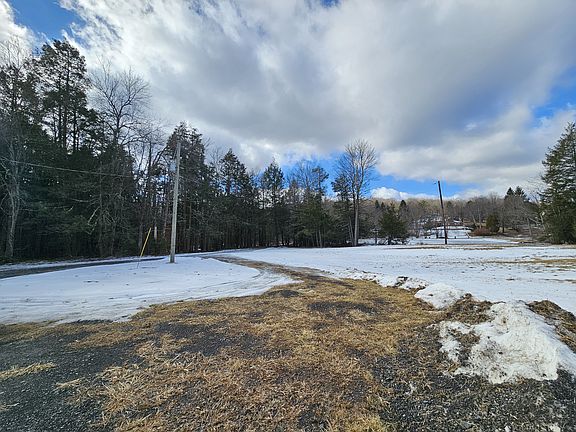 3rd image of 22 Suetta Ln