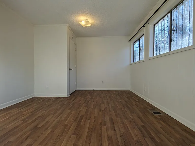 711 Snow St — Photo 24