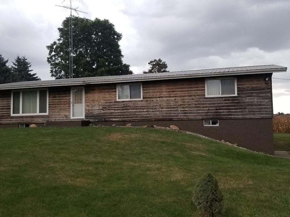 1st image of 2942 Eagle Ave NW