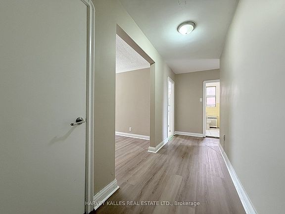 3rd image of 88 Trethewey Dr #6