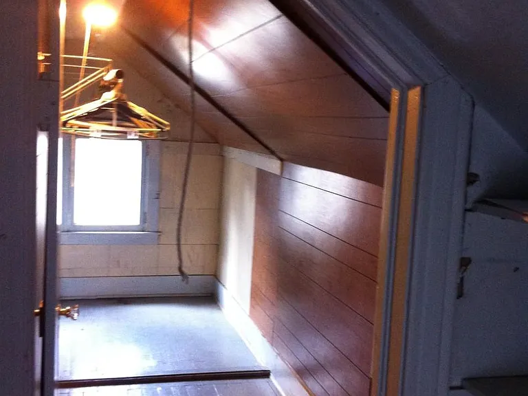 1102 W 11th Ave — Photo 9