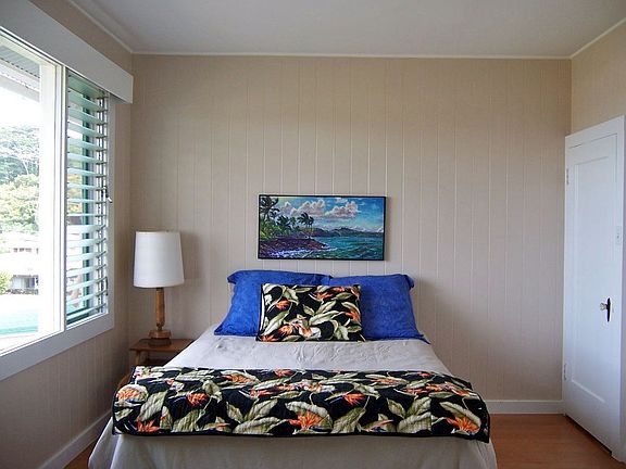 Master bedroom has ocean view