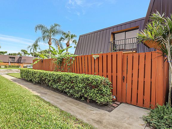 2nd image of 5999 SE Windsong Lane
