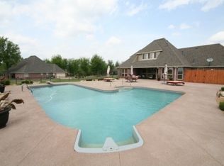 6354 S Ridgeview Rd, Owasso, OK 74055
