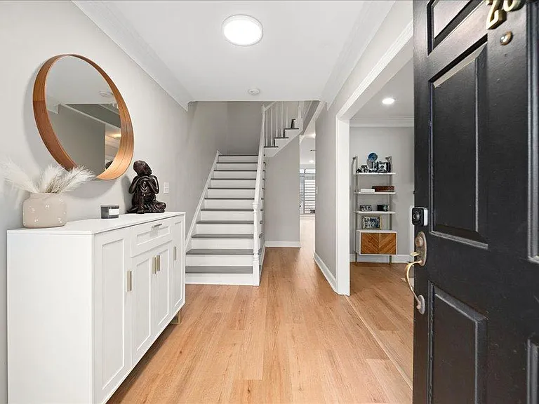 28 Mount Vernon Cir — Photo 5