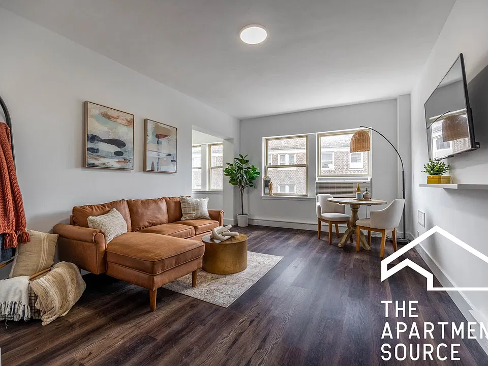 1555-53 W Hollywood Ave #218