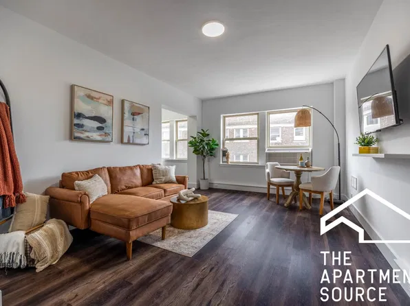 1555-53 W Hollywood Ave #218, Chicago, IL 60660