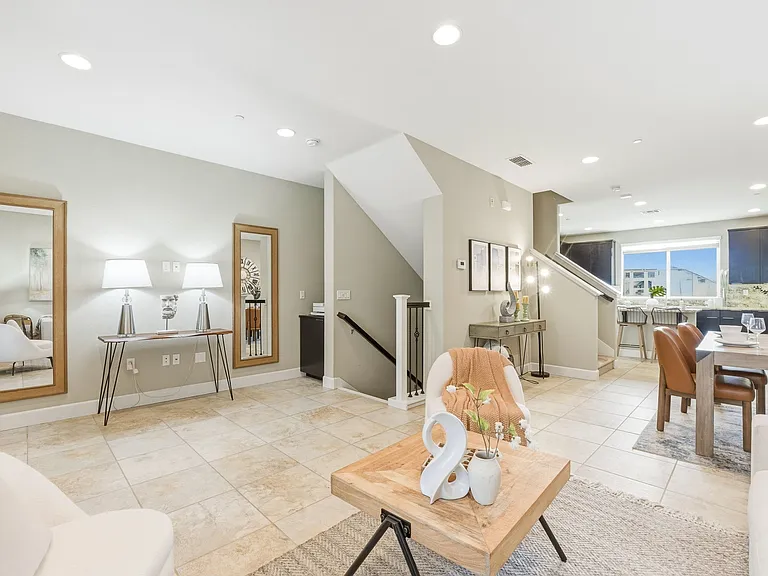 815 Blue Opal Dr — Photo 8