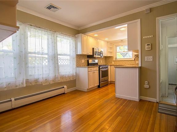 5th image of 59 Fales Ave